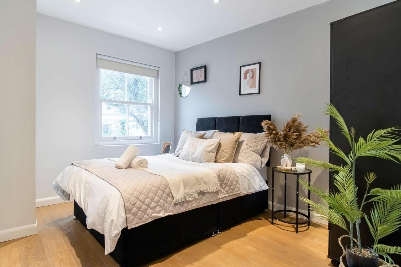 Case de vacanță Stunning Camden House With Private Terrace & Free Parking *