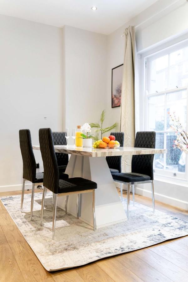 Stunning Camden House With Private Terrace & Free Parking Case de vacanță Londra